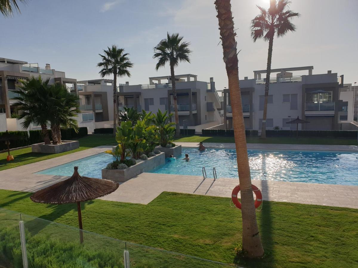 El Mirador Amelie Ground Floor Apartment In Torrevieja Punta Prima Wifi Pool And Close To Beach And Golf Eksteriør bilde