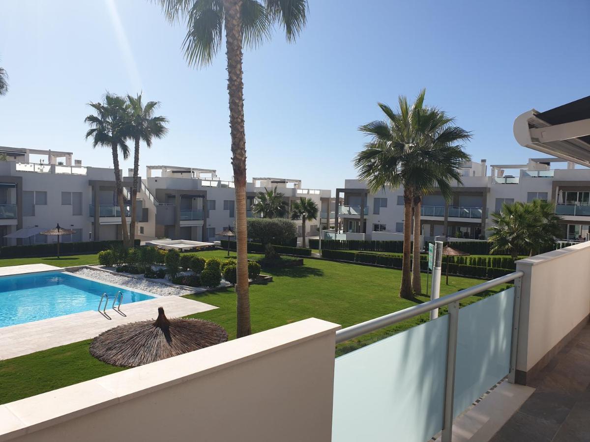 El Mirador Amelie Ground Floor Apartment In Torrevieja Punta Prima Wifi Pool And Close To Beach And Golf Eksteriør bilde